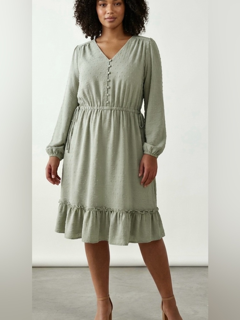 NWT Addition Elle Sage Green
Swiss Dot Drawstring Dress Size
X, fits like 12/14